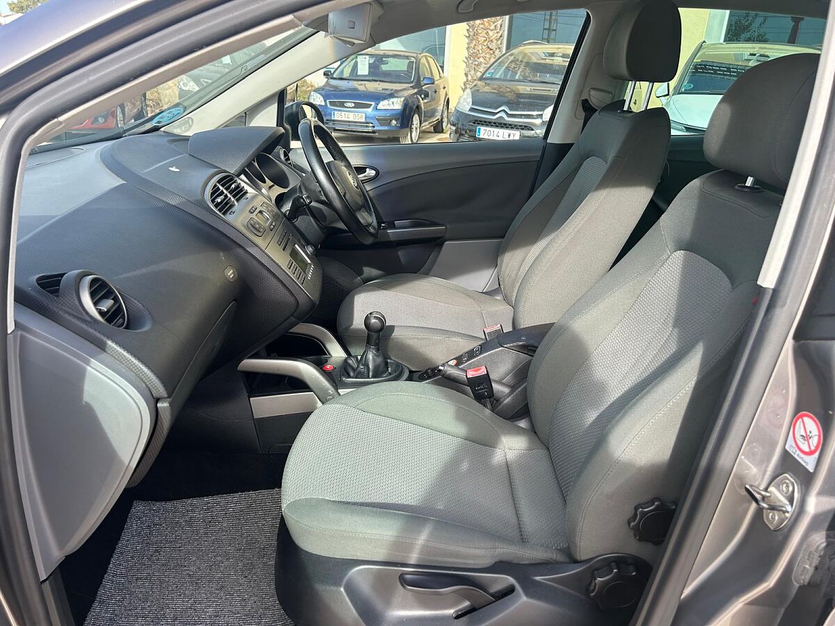 SEAT ALTEA SELECTIVE 1.6 SPANISH RHD IN SPAIN 148000 MILES BARGAIN PX 2004